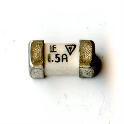 Предохранитель 1.5A 125V 1808 SMD   (7)