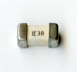 Предохранитель 3A 125V 1808 SMD   (7)